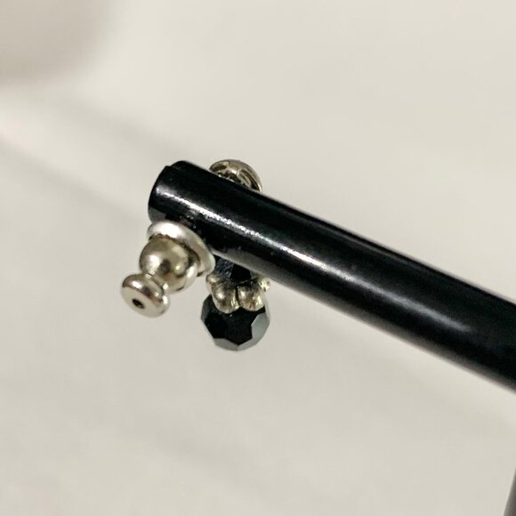 Chic Elegant Black Beaded Dangle Earrings with Silver Accents - Picture 5 of 5